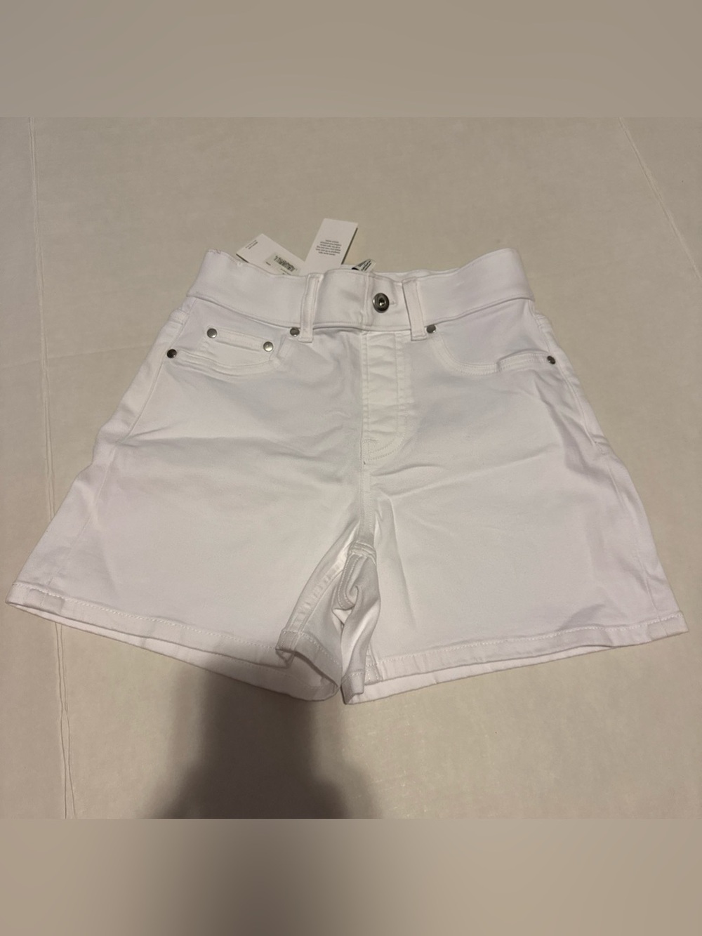 NEW SPANX XS women's denim short 5" white pull on Women's NWT